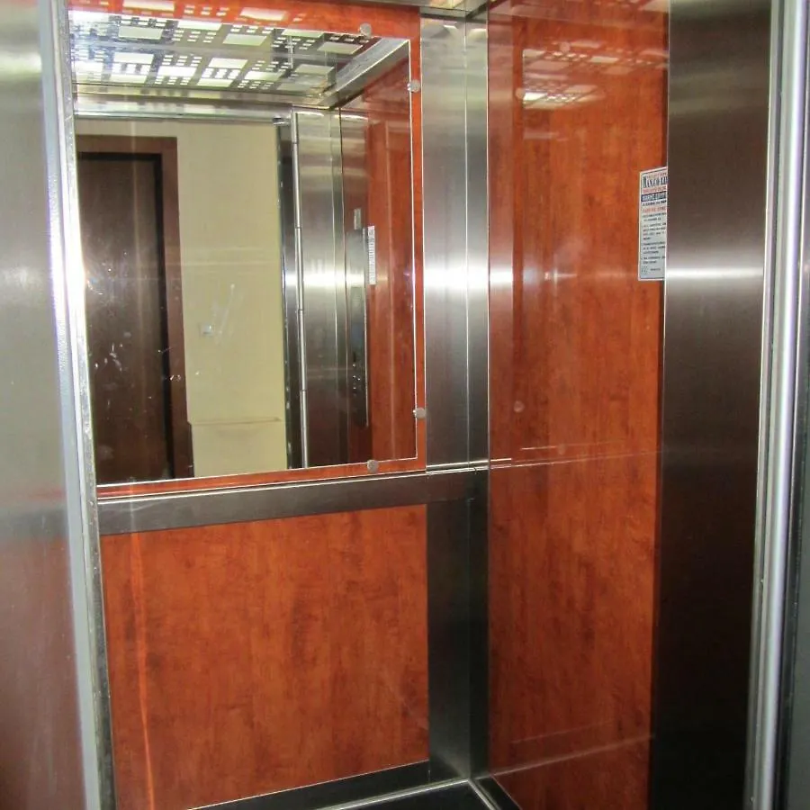 Deluxe Boutique Suite , Jacuzzi, Private Parking, Fireplace Thessaloniki Griechenland